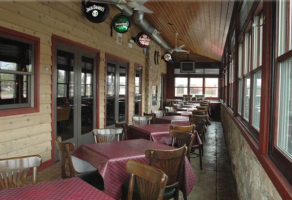 Anyway's Pub - Oakbrook Terrace