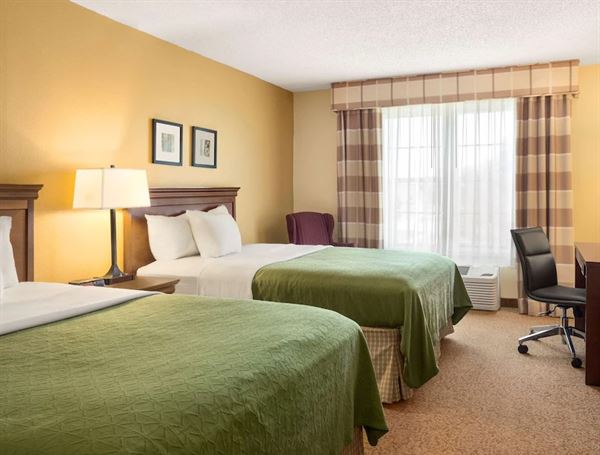 Country Inn & Suites By Carlson, Salina, KS