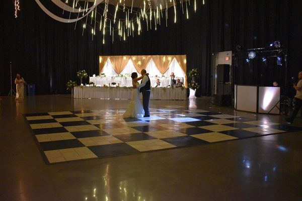 Oakley-Lindsay Center