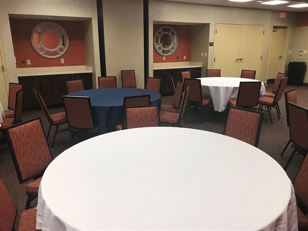 Hampton Inn & Suites Cincinnati/Uptown-University Area