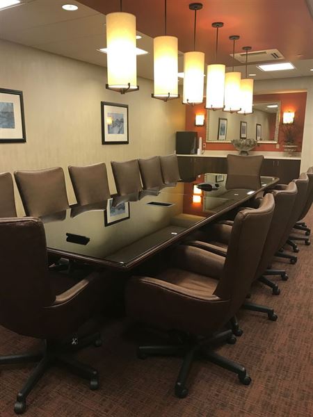 Hampton Inn & Suites Cincinnati/Uptown-University Area