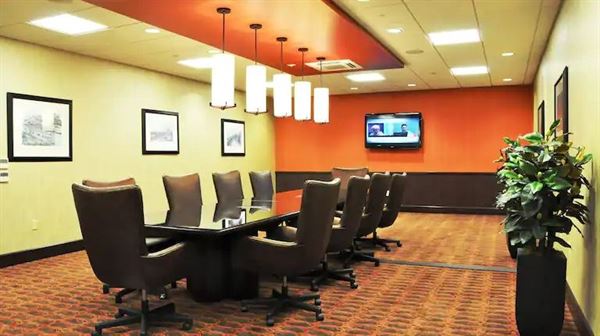 Hampton Inn & Suites Cincinnati/Uptown-University Area