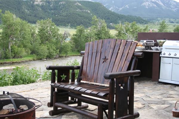 Two Rivers Lodge & Events