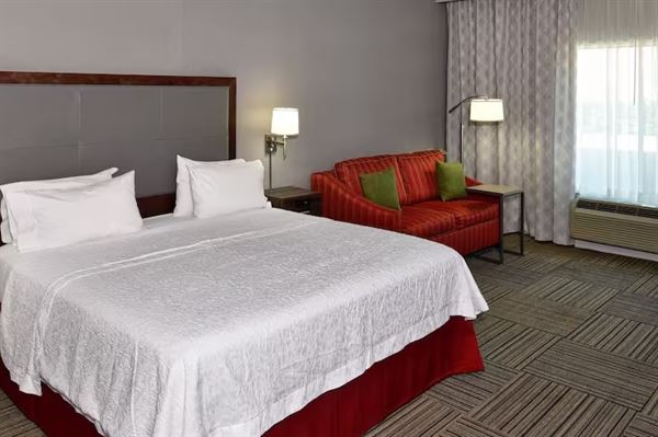 Hampton Inn & Suites Fredericksburg