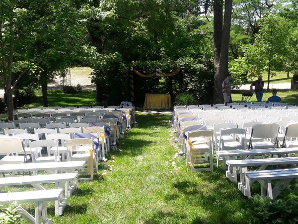 Enchanted Acres Wedding Venue