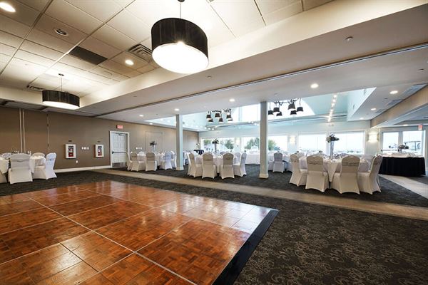 The Lake House Waterfront Grille