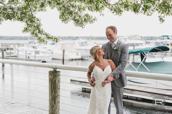 The Lake House Waterfront Grille