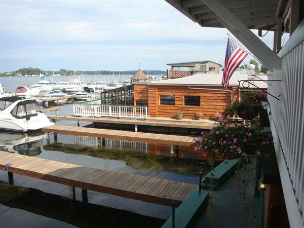 Captain Jack's Banquets on the Bay
