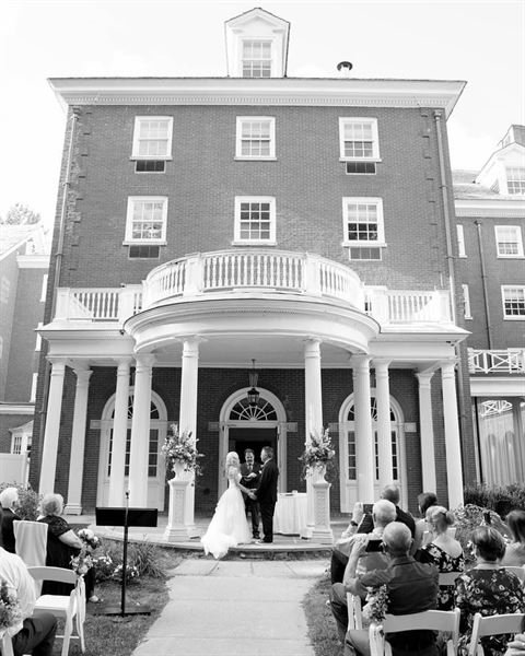 Gideon Putnam Resort & Spa