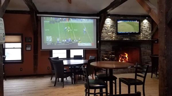 Molly's Tavern And Restaurant