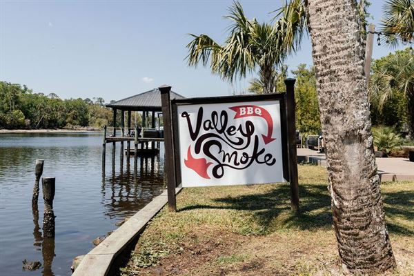 Valley Smoke Restaurant