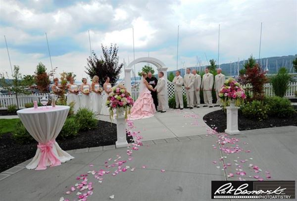 Watkins Glen Harbor Hotel