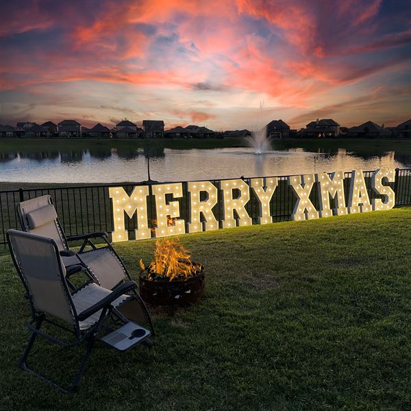 Noor Events: Marquee lights