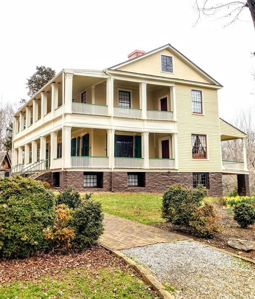 Woodburn Historic House - Pendleton Historic Foundation