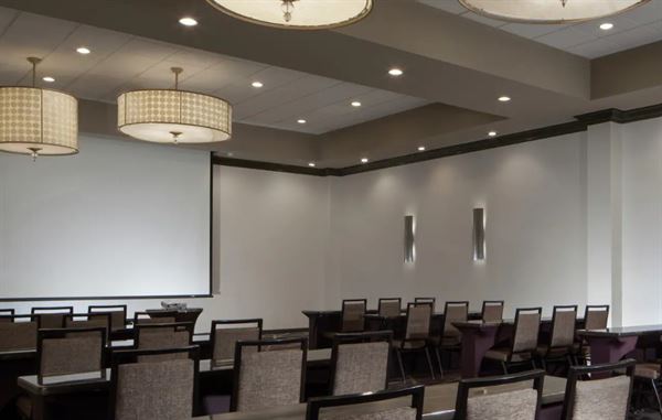 Embassy Suites Philadelphia Airport