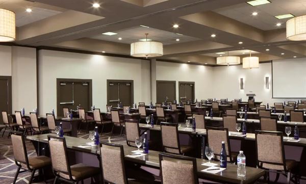 Embassy Suites Philadelphia Airport