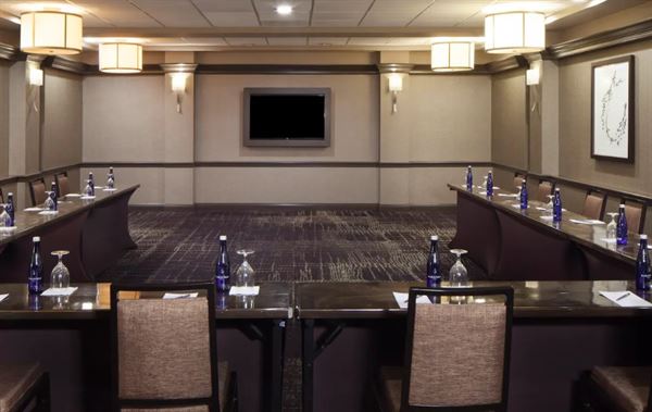 Embassy Suites Philadelphia Airport