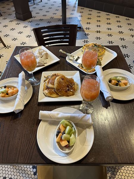 Seven Dining  & Catering at Park Manor Hotel