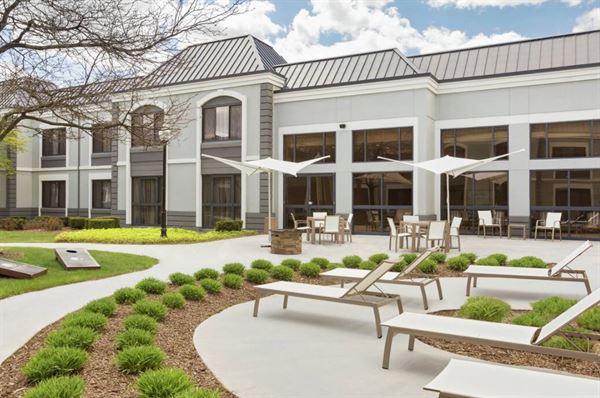 DoubleTree by Hilton Hotel Detroit - Novi