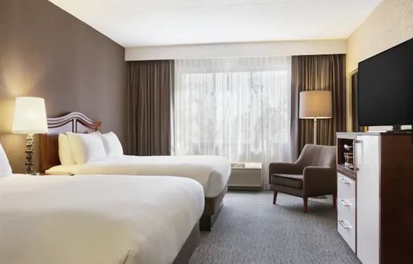 DoubleTree by Hilton Hotel Detroit - Novi