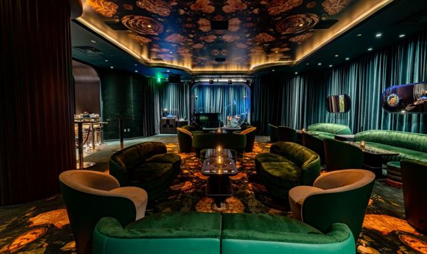 Proper Eats Food Hall & Easy's Cocktail Lounge