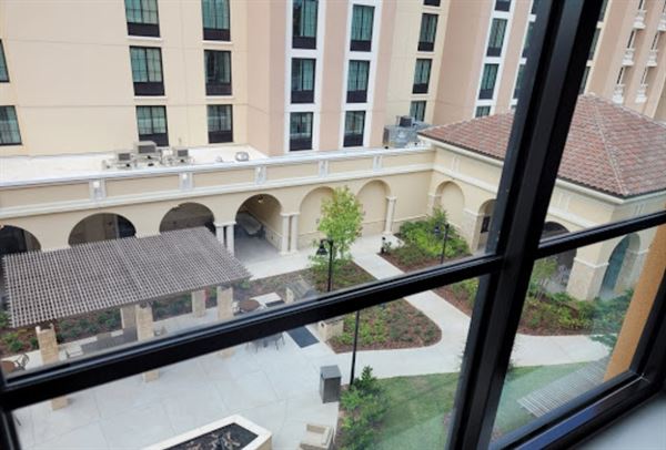 Home2 Suites by Hilton Orlando at Flamingo Crossings