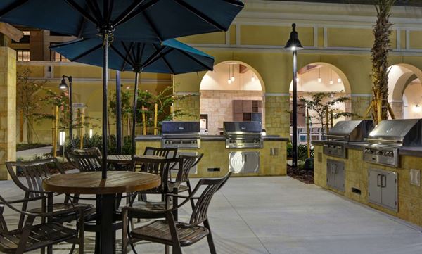 Home2 Suites by Hilton Orlando at Flamingo Crossings