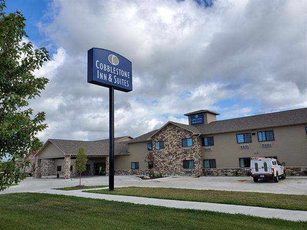 Cobblestone Inn & Suites