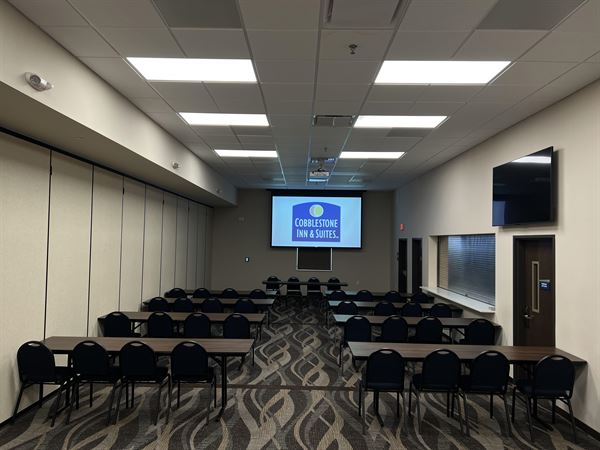 Cobblestone Inn & Suites