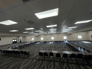 Fareway Conference Center, 6,032 sq ft