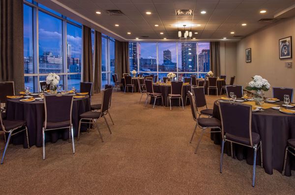 Four Points By Sheraton Philadelphia City Center