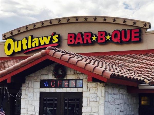 Outlaws BBQ & Catering