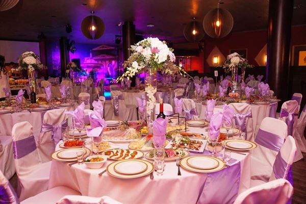 Four Crowns Restaurant & Event Centre