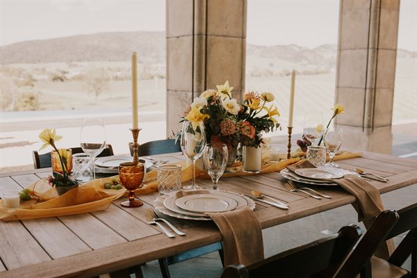 UNIQUE EVENTS BY LINA