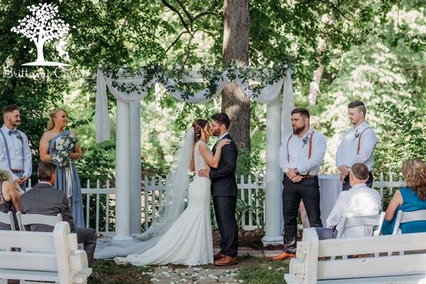 Dayton Outdoor Weddings