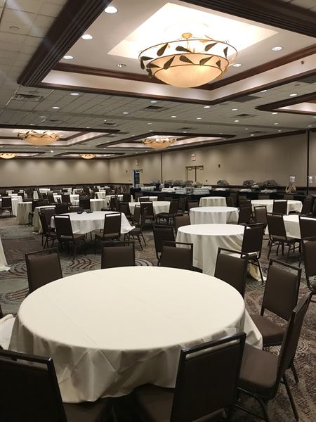 Crowne Plaza Knoxville Downtown University