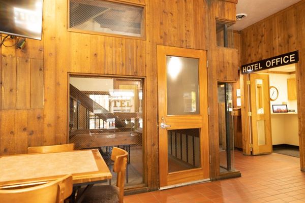 Helgeson Place Hotel Suites