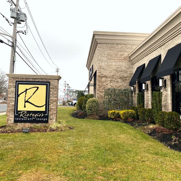 Ristegio's Restaurant and Lounge