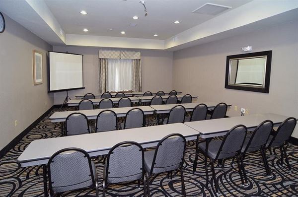 Best Western Plus - Kenedy Inn