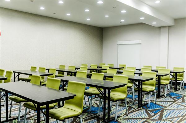 Holiday Inn Express & Suites Greenville