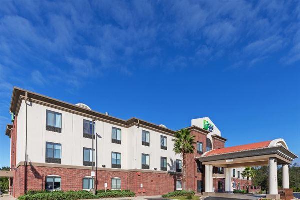 Holiday Inn Express & Suites Picayune-Stennis Space Cntr.