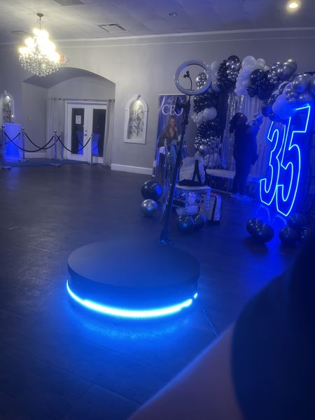 New era 360 photobooth and Dj knickz