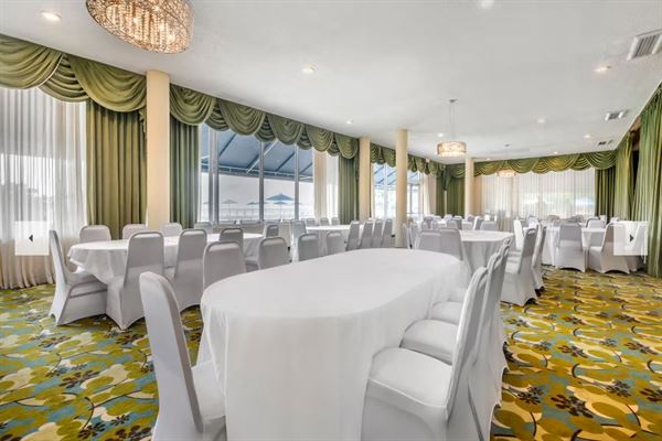 Ramada Plaza Marco Polo Beach Resort