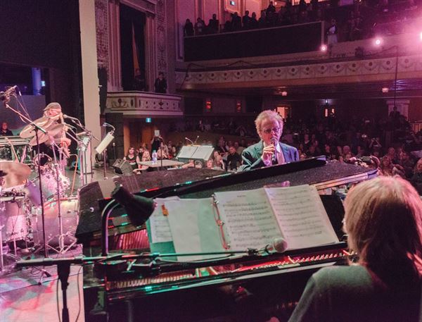 The Metropolitan Entertainment Centre