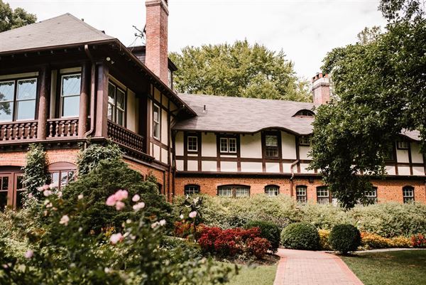 Gramercy Mansion Bed & Breakfast
