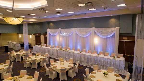 Courtyard by Marriott Moorhead