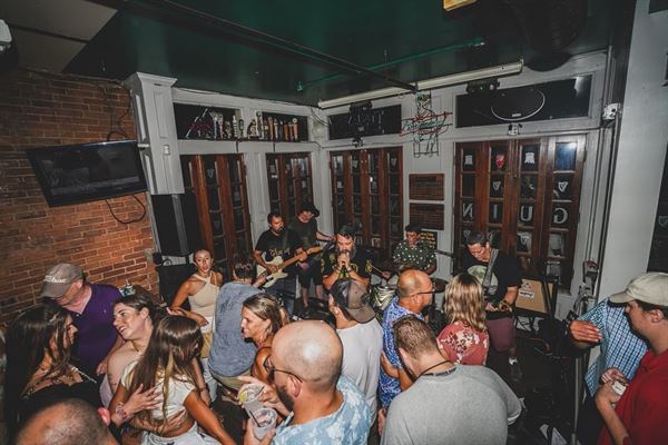 The Saratoga City Tavern