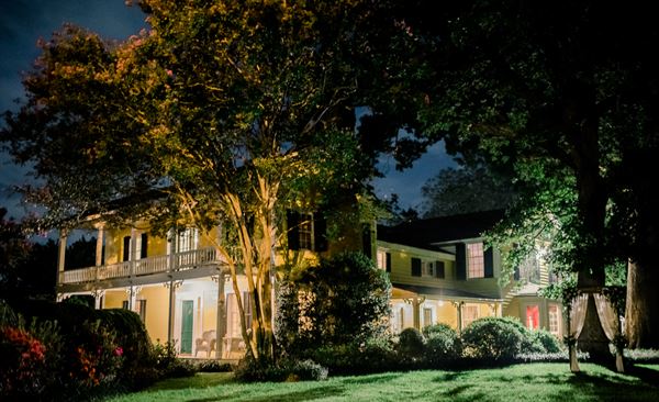 The 1812 Hitching Post