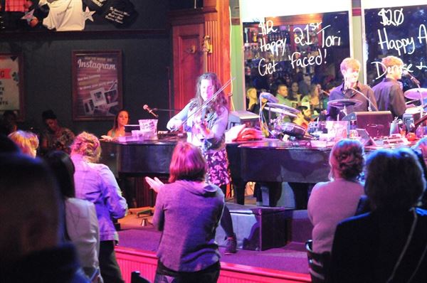 Howl At The Moon - Louisville