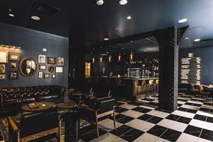 Craft Cocktail Bar/Lounge